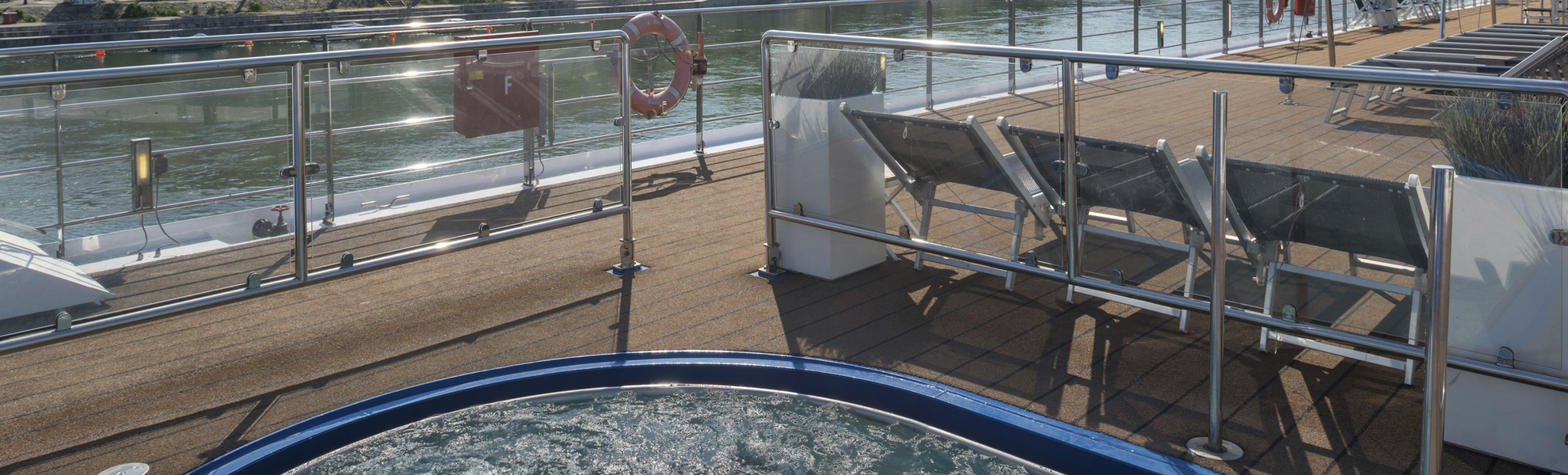 Whirlpool auf dem Sonnendeck - © 