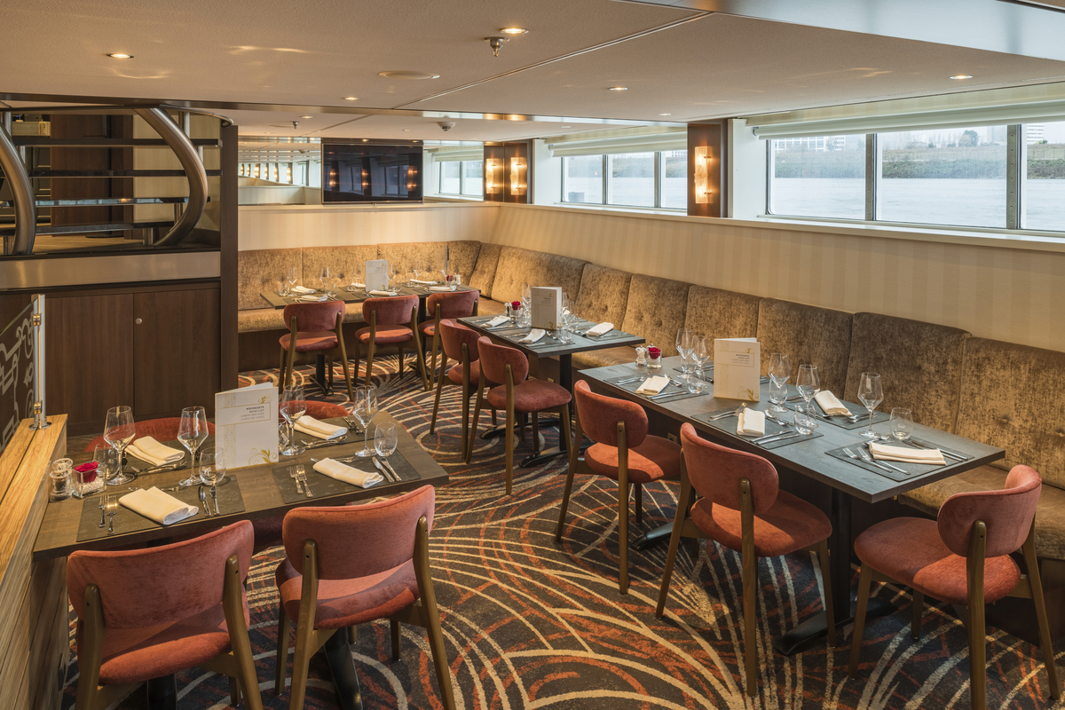 Restaurant Jungfrau mit Oberlichtfenstern