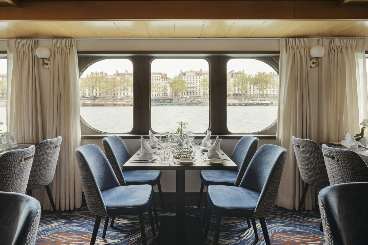 Restaurant - © Yohann Fontaine