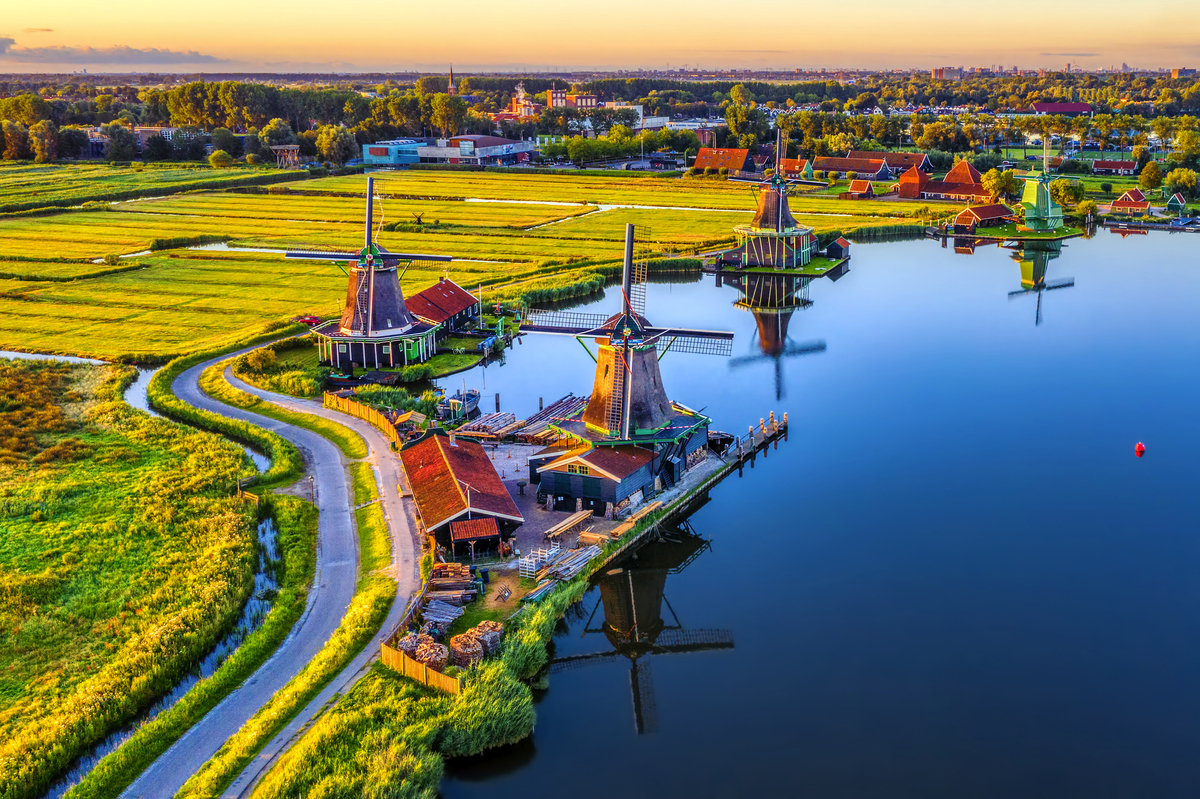 Windmühlen von Zaanse Schans in Nordholland - © Boris Stroujko - stock.adobe.com