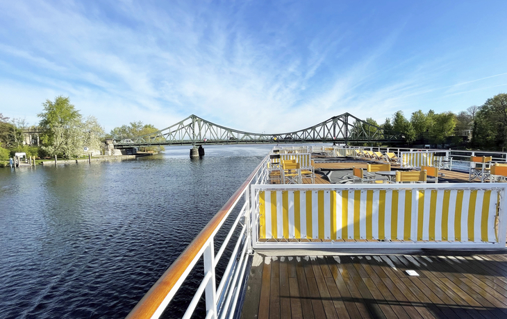 Uferlandschaft entlang der Alten Oder - © 