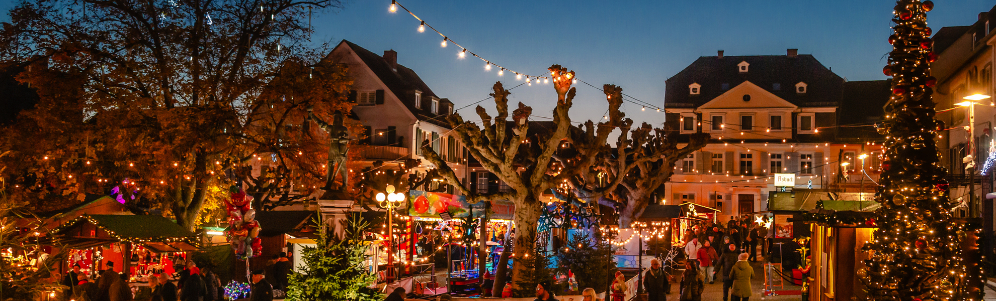 Rüdesheimer Weihnachtsmarkt der Nationen - © www.weihnachtsmarkt-der-nationen.de