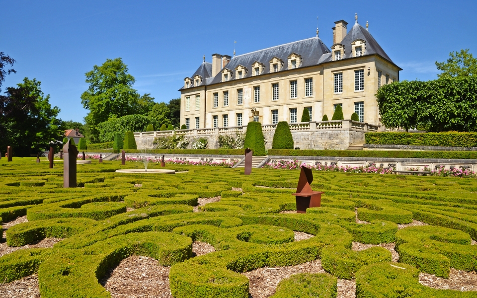 Schloss in Auvers sur Oise - © PackShot - stock.adobe.com
