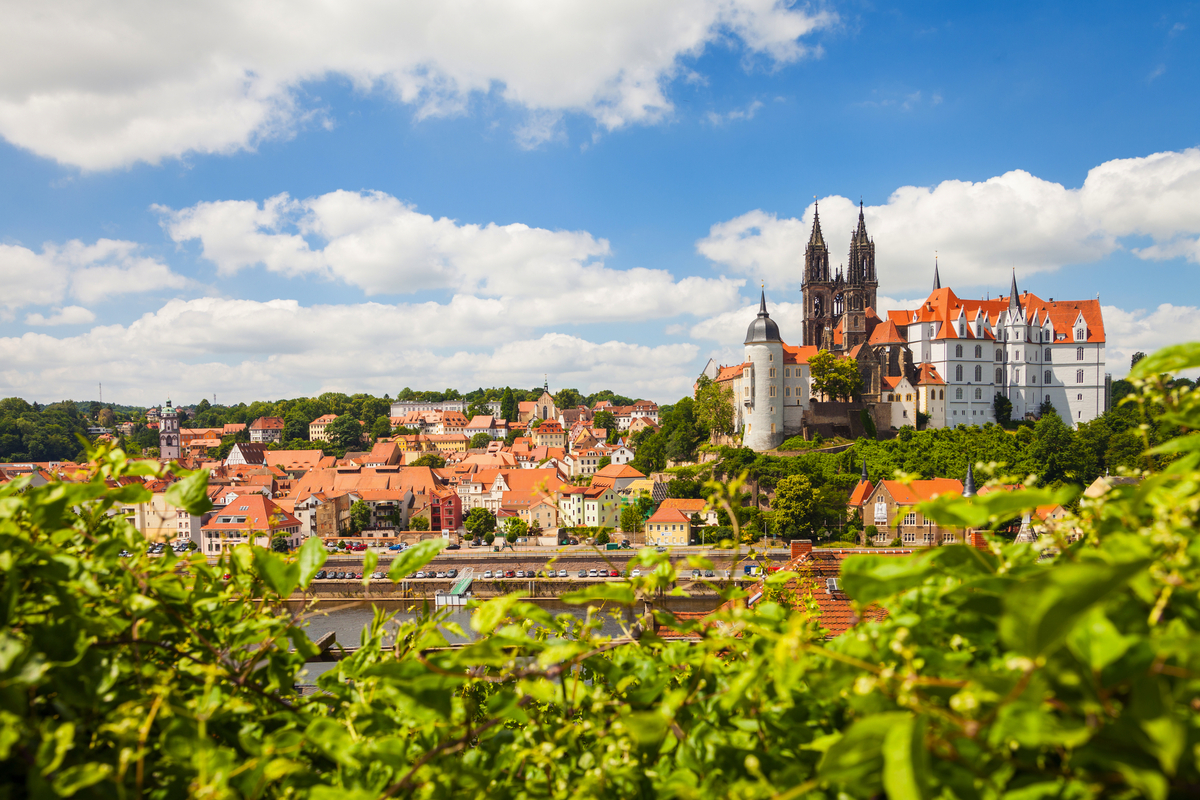 Dom und Albrechtsburg in Meißen an der Elbe im Sommer, Deutschland - ©Daniel Bahrmann - stock.adobe.com