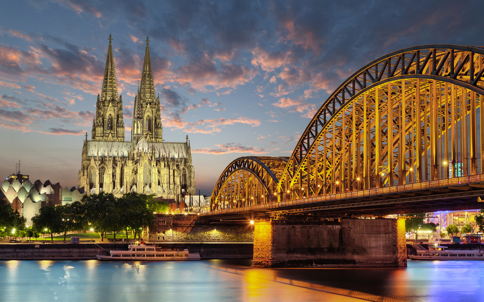 Köln Dom am Rhein - © pixelliebe - stock.adobe.com