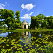 Großer Garten mit Pavillon in den Herrenhäuser Gärten