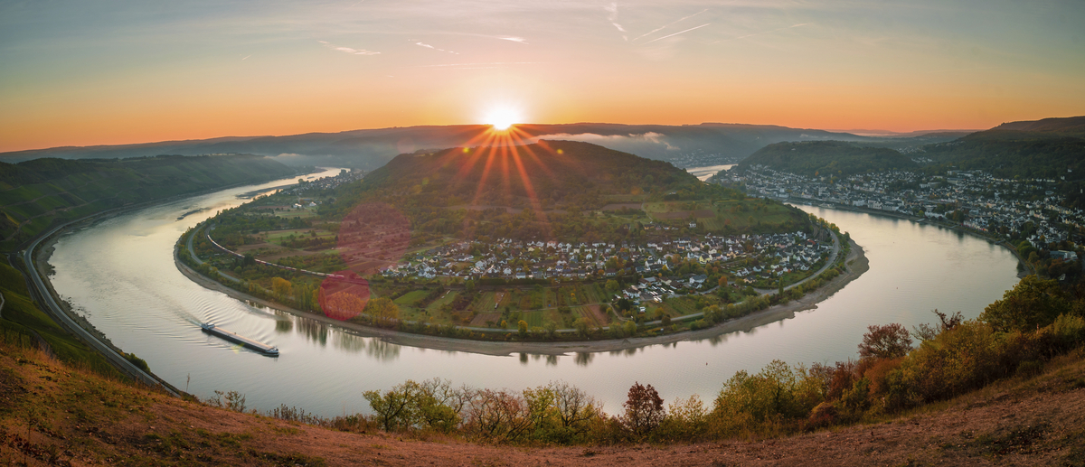 Blick auf die Royal Mile in Edinburgh - © Gavin - stock.adobe.com