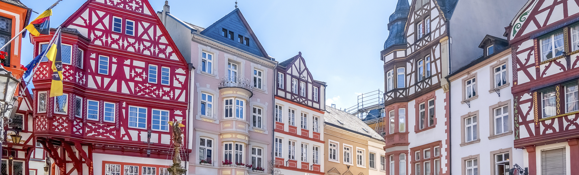 Marktplatz, Bernkastel - © Sina Ettmer - stock.adobe.com