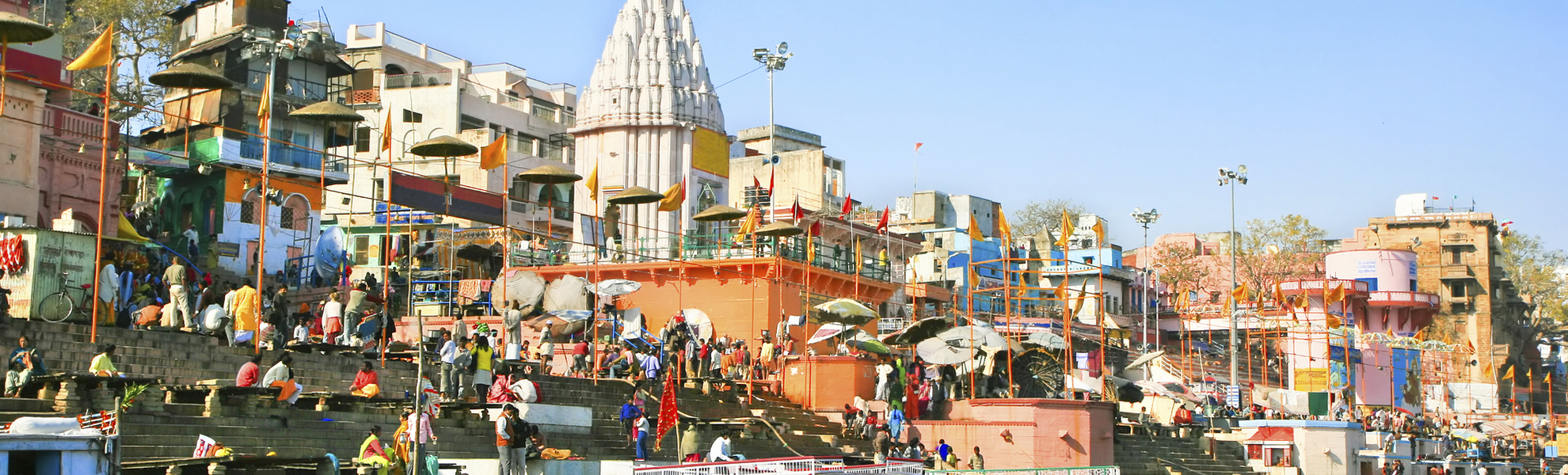 Die heilige Stadt am Ganges, Varanasi - © shutterstock_66189043