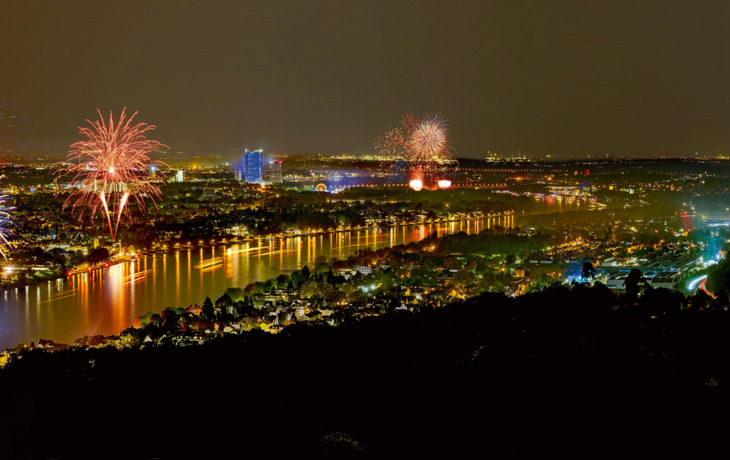 Rhein in Flammen - © Stefan Krber - Fotolia