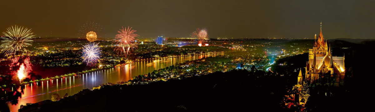 Rhein in Flammen - © Stefan Krber - Fotolia