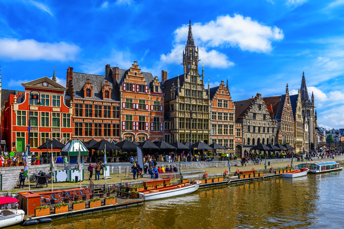 Blick auf den Graslei-Kai und den Fluss Leie im historischen Stadtzentrum von Gent - © Ekaterina Belova - stock.adobe.com