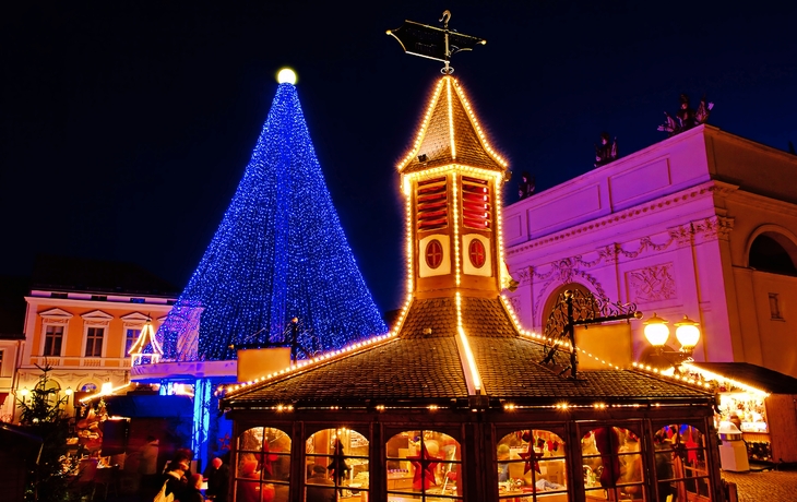 Potsdamer Weihnachtsmarkt in Brandenburg, Deutschland - © LianeM - stock.adobe.com