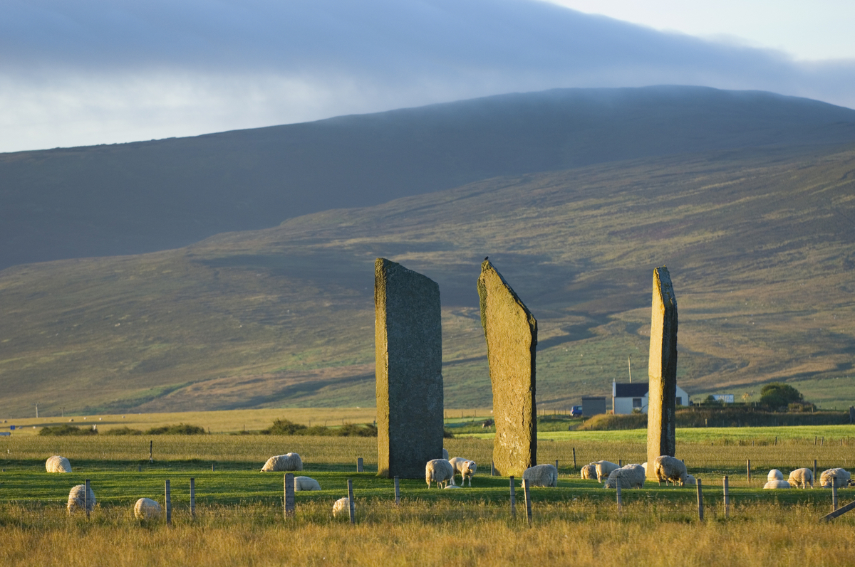 Stones of Stenness, Orkney-Inseln - © Getty Images/iStockphoto