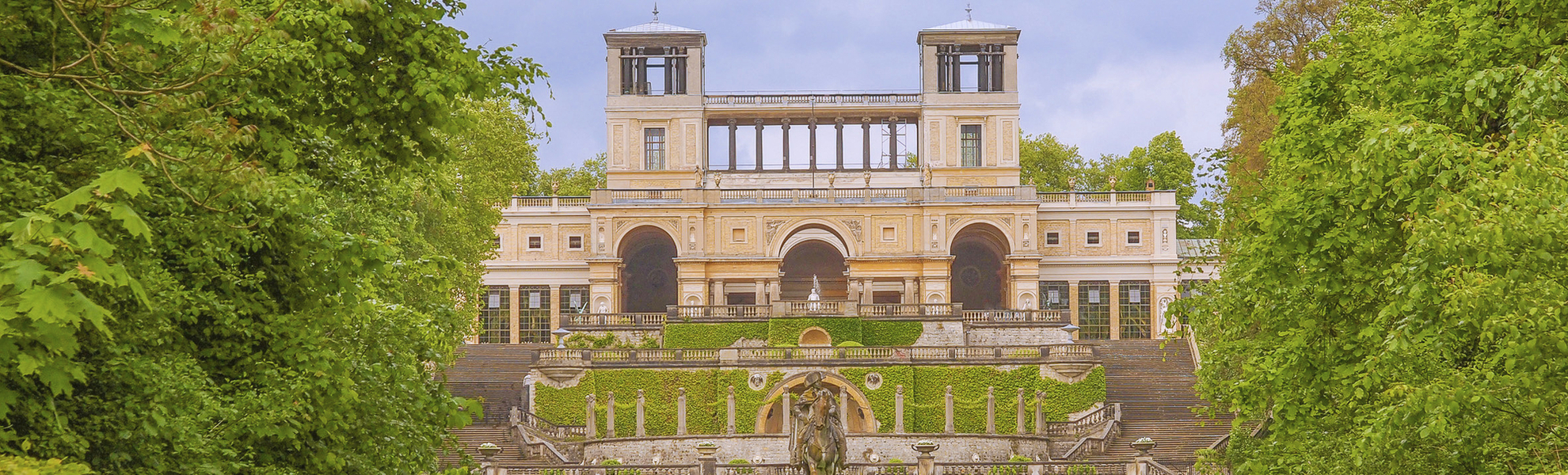 Orangerie im Park Sanssouci, Potsdam - © shutterstock_235188985