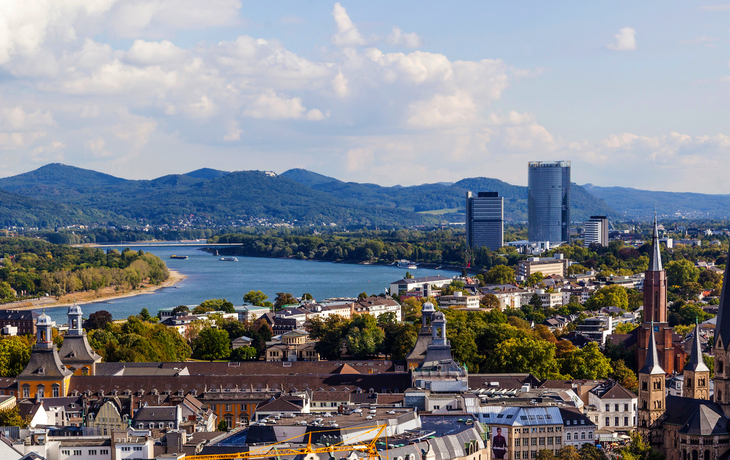 Luftaufnahme von Bonn - © travelview - stock.adobe.com