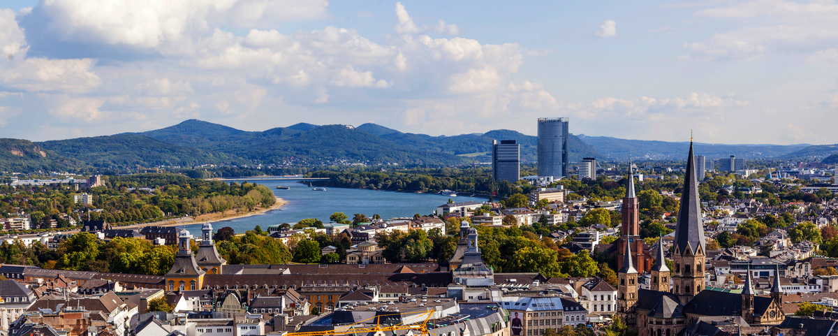 Luftaufnahme von Bonn - © travelview - stock.adobe.com