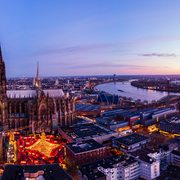 Weihnachtsmarkt am Kölner Dom