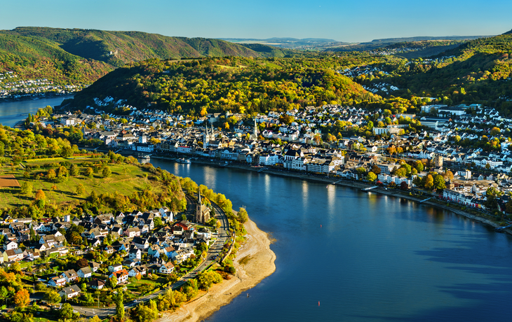 Luftaufnahme der Städte Filsen und Boppard mit dem Rhein in Deutschland - © Leonid Andronov - stock.adobe.com