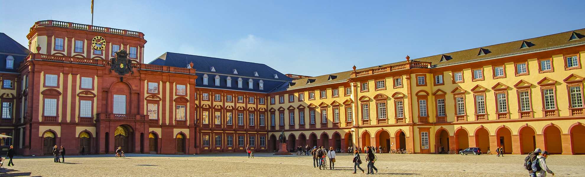 Panoramablick über den Universitätscampus von Mannheim - © neurobite - stock.adobe.com