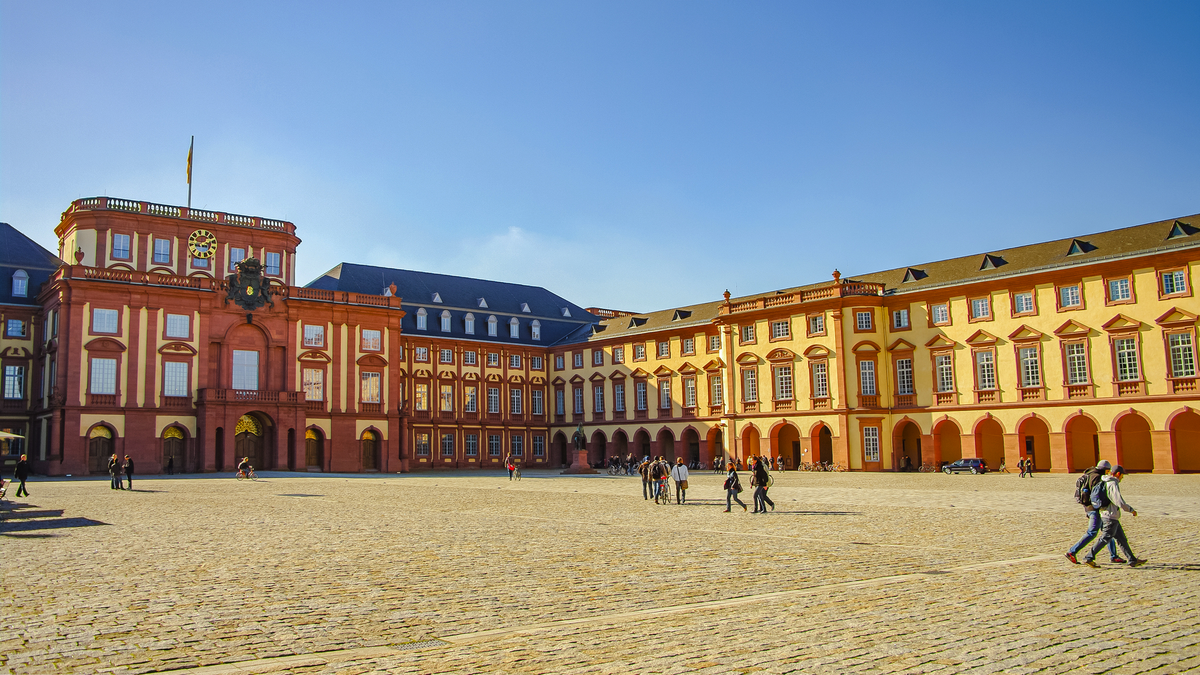 Panoramablick über den Universitätscampus von Mannheim - © neurobite - stock.adobe.com