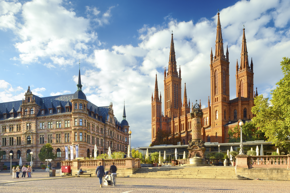 Marktkirche mit Rathaus, Wiesbaden - © FRANCESCO CAROVILLANO