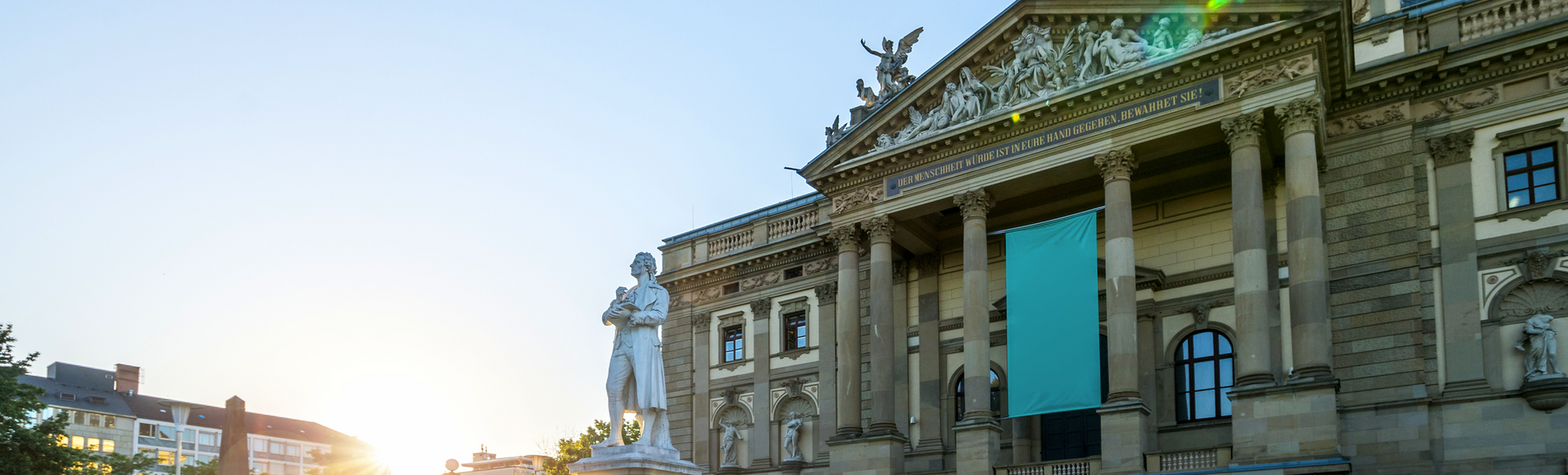 Hessisches Staatstheater Wiesbaden - © Sina Ettmer - stock.adobe.com