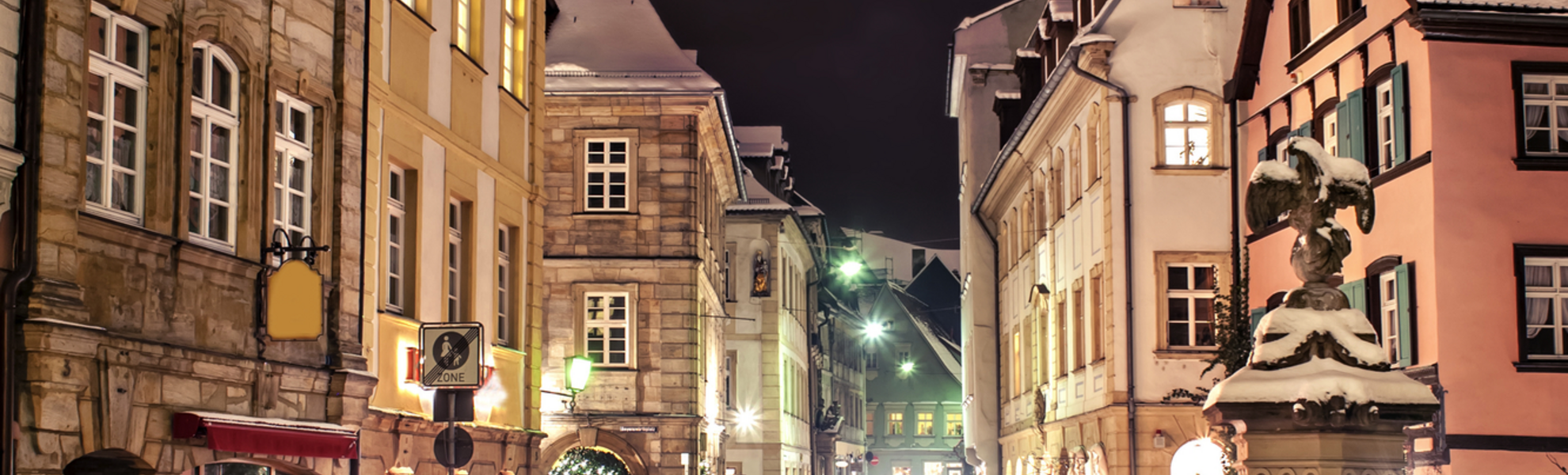 Bamberg bei Nacht - ©Val Thoermer - stock.adobe.com